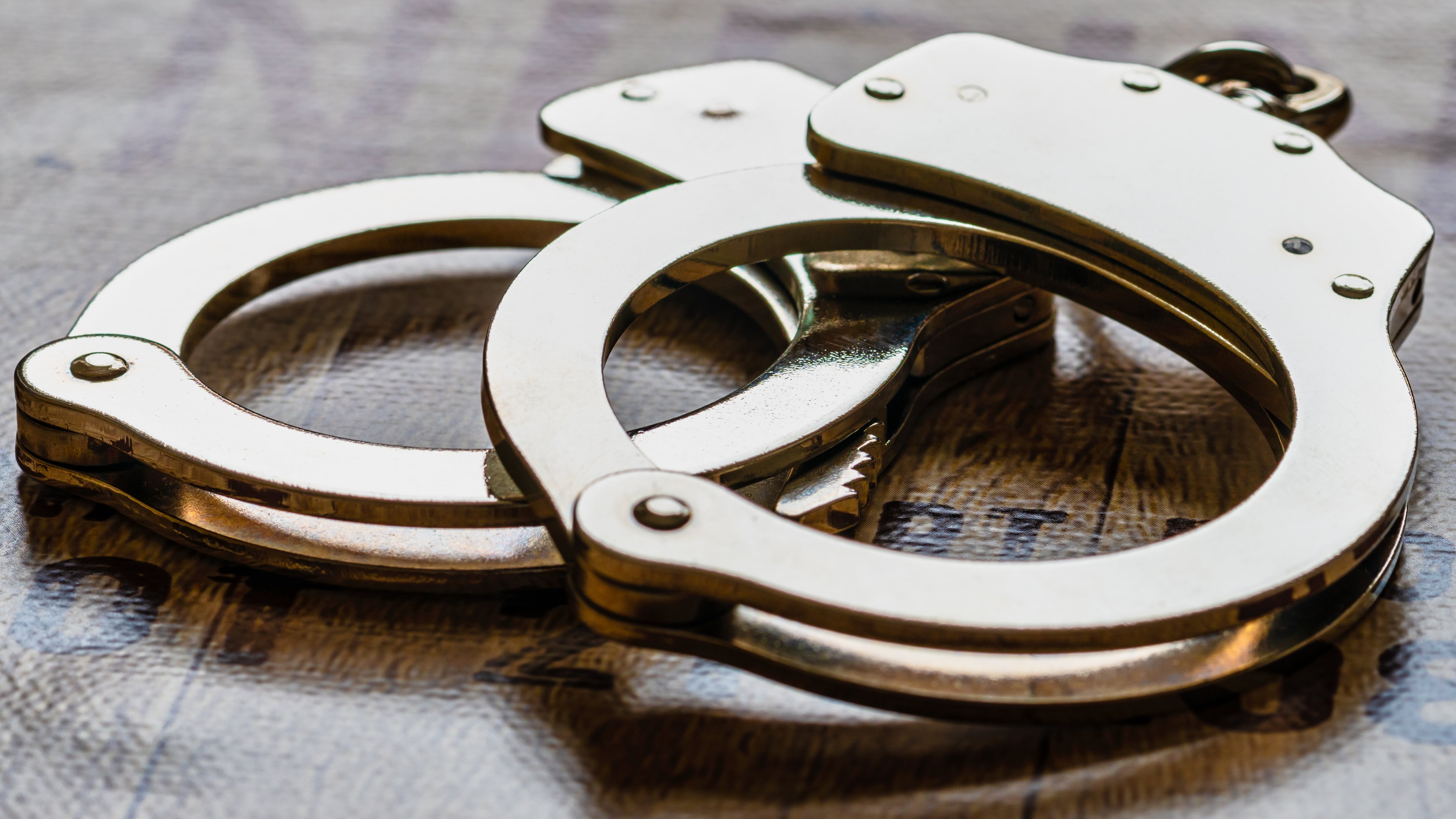 Pennsylvania teen charged with making bomb threat at Boston store on Newbury Street